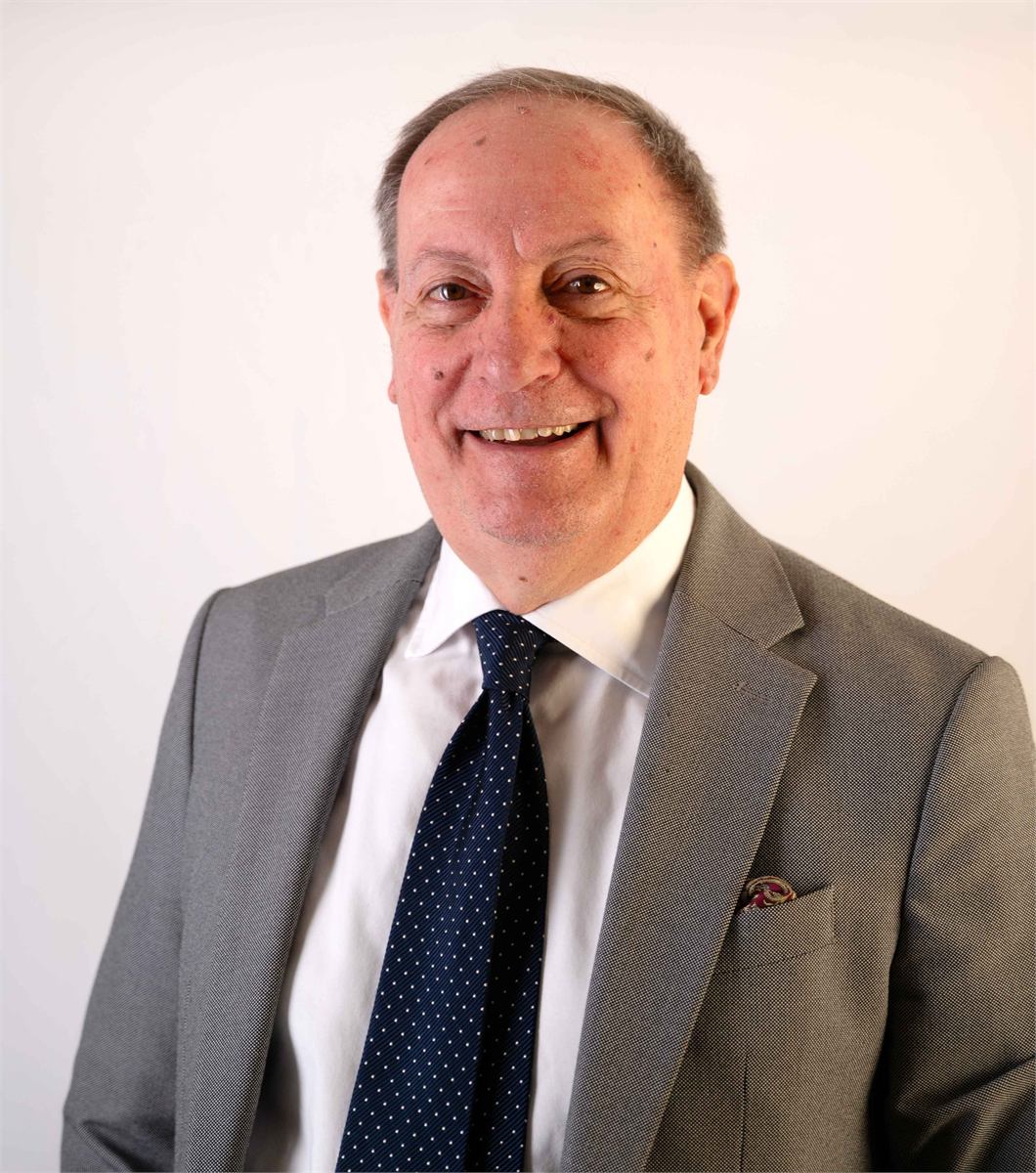 Alessandro Sclauzero, Sales Agent